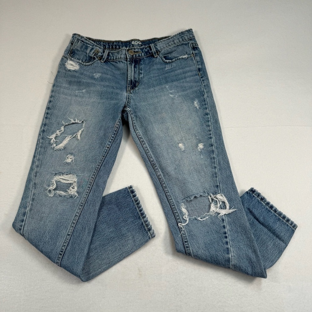 BDG Slim Boyfriend Jeans Womens Size 27 Mid Rise Medium Wash Distressed